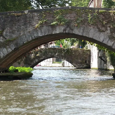 Den Bustel Hébergement de vacances